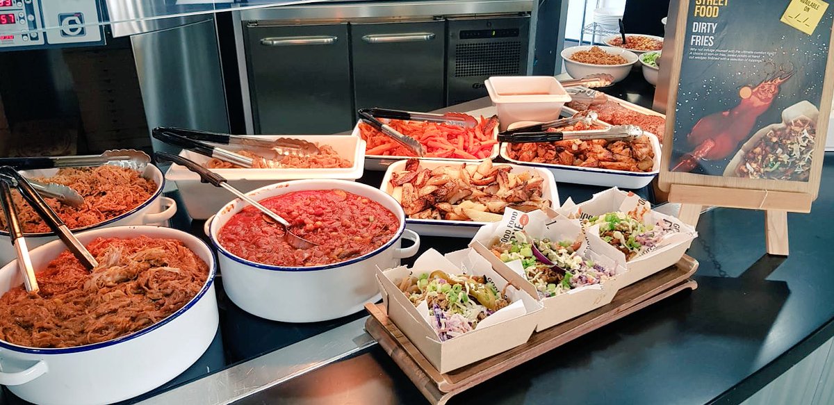 FoniasStylianos's tweet photo. #Hacienda #sunlighthouse @ItswhatwedoWELL #timeforstreetfood in Manchester https://t.co/BmjMJufpJt