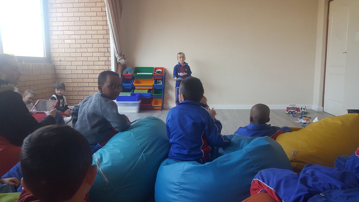 sylmcinerney's tweet photo. Bennies Grade R's enjoying show and tell in our newly renovated beanbag room. @BenniesJP https://t.co/qKkmNIUJNT