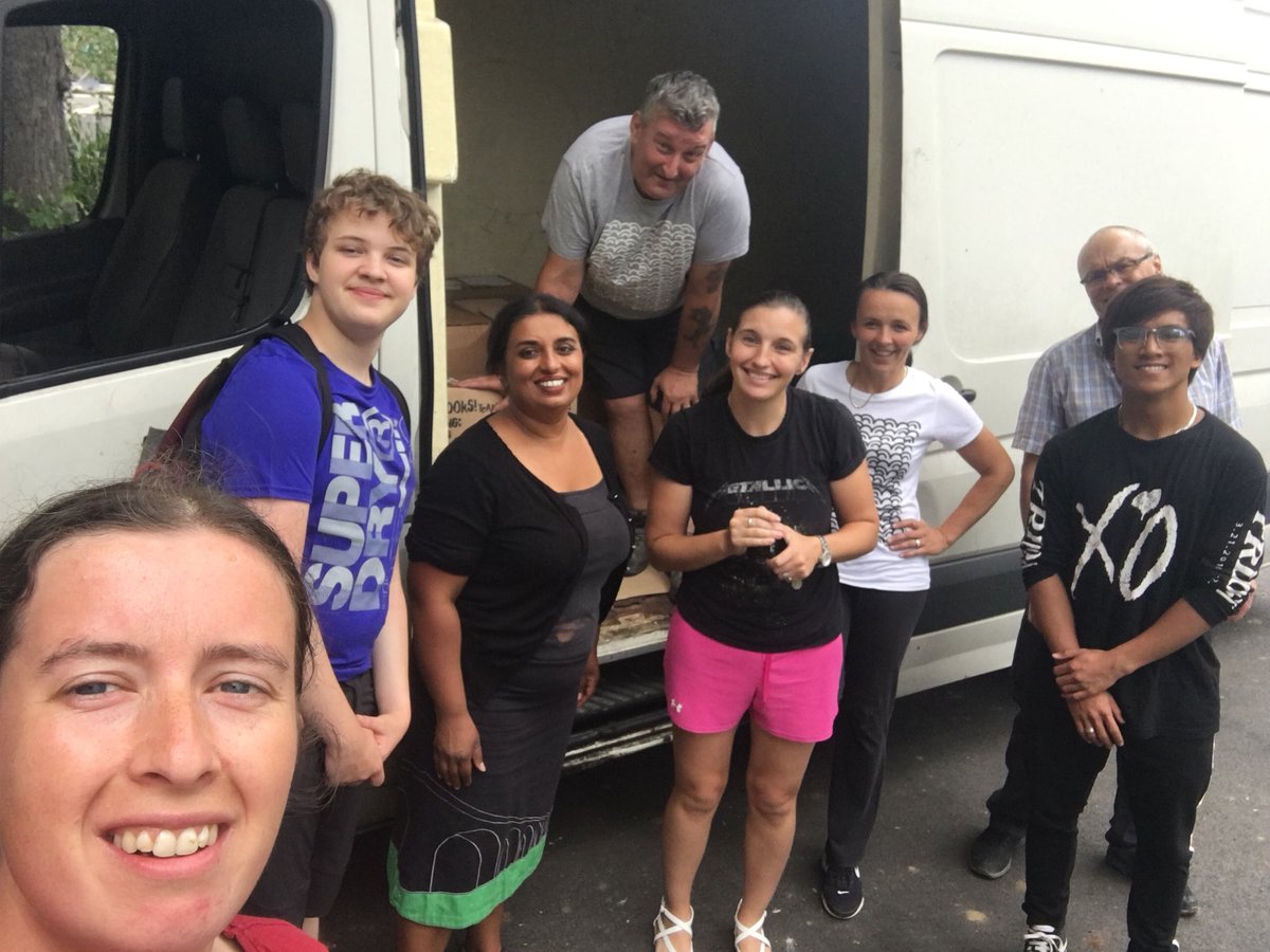 BookbridgeUK's tweet photo. Our 2018 Sorting Event has officially begun! Thanks @stebon_primary for helping us load our first van load of books! #BB2018 https://t.co/bEBGlbxOz6