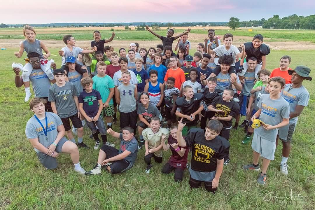 CalvertFootball's tweet photo. CFTCC Day Two! #1Heart1Beat1Soul #UncommonGreatness #UnityinCommunity #Farming4Hunger https://t.co/gzctVZsCiM