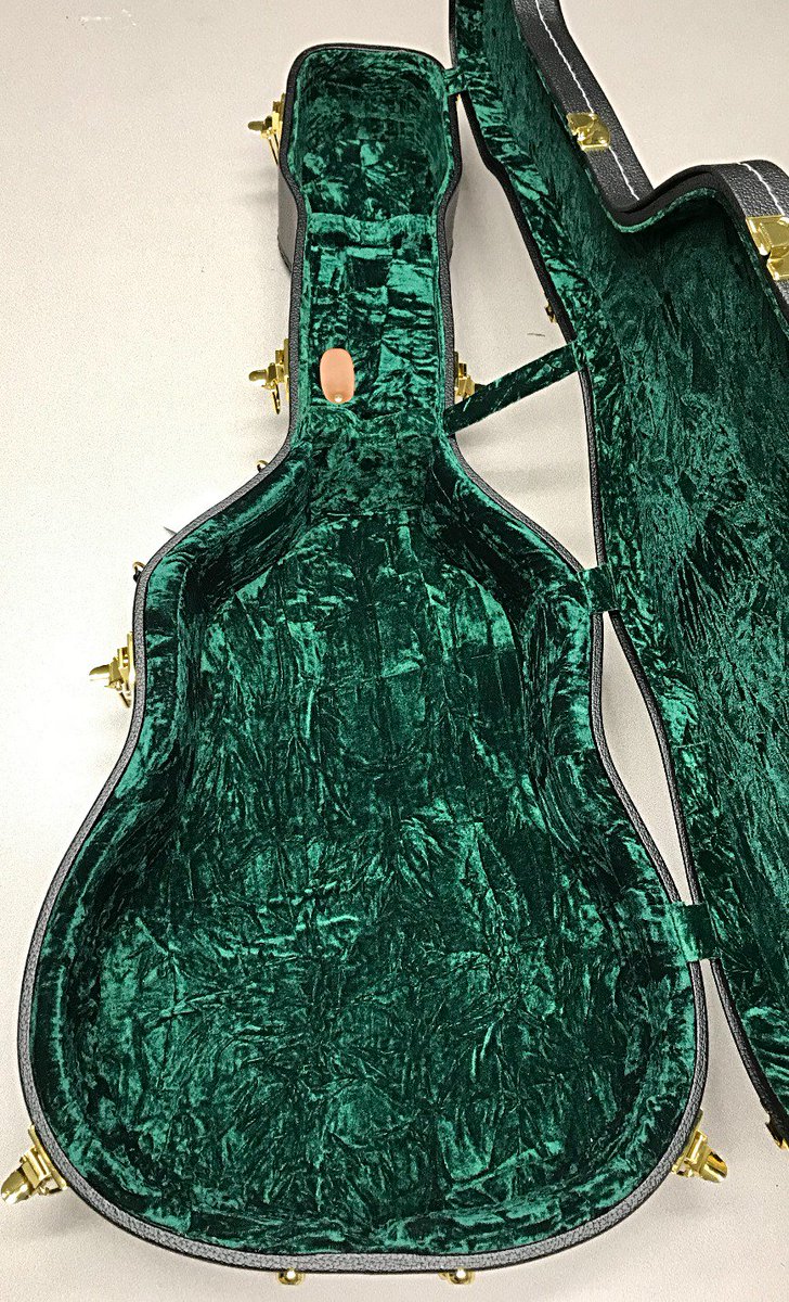 SpectroCoating's tweet photo. It's #FlockingFriday here at @SpectroCoating and @FlockFiber. We are cruising into the weekend. Check out this cool guitar case made with our Classic Crush Velvet. Then shop us on https://t.co/XBXywIlFC8  for Flocked Fabric by the yard. https://t.co/rZfaQbm1Gy