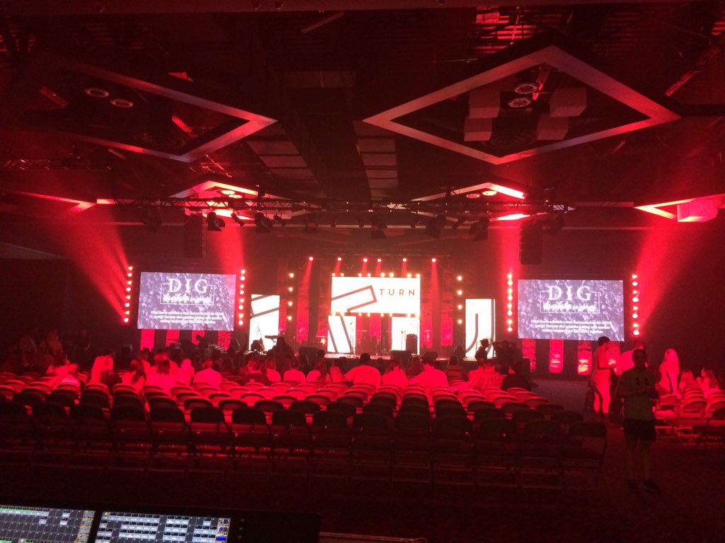 IPHCstudents's tweet photo. Service in 15 minutes with "The Well" and @TripLee! Let's go DAY TWO! https://t.co/dYm7Aw7QsJ
