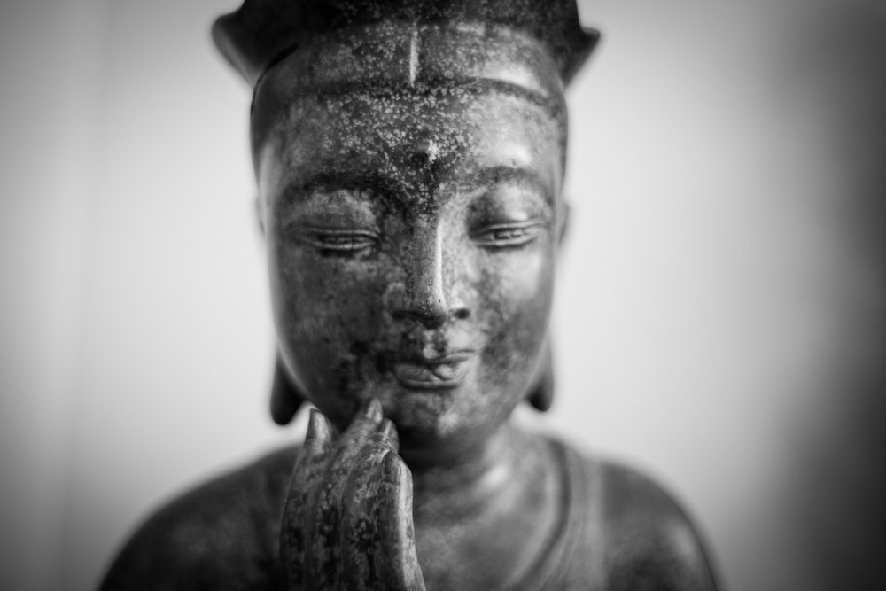 KwanUmZen's tweet photo. "If your center is not strong then emotion controls you. Your emotions will control you, also other people’s emotions will control you."—Read more: https://t.co/Gfz1VHcKPB #zen #emotions #strongcenter #digestyourlife #clearfunction #meditation https://t.co/XmrtasDdgf