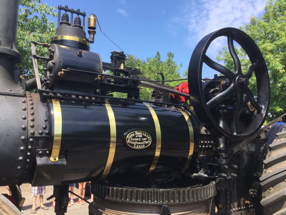 YearR_HighHam's tweet photo. One last treat! A visit from a steam engine! How exciting! https://t.co/lPG0L3CQTe