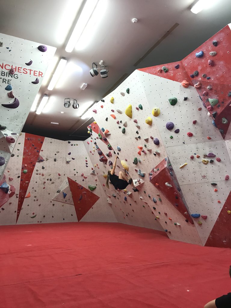 onemileproject's tweet photo. Next wave of young climbers starting #BeYourPotential programme down at @MancClimbCentre #OneMileProject https://t.co/5m3skNBnWx