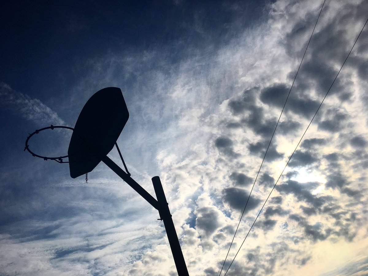JayDiemPhoto's tweet photo. #BackyardBasketball https://t.co/qdQvk1HD1a
