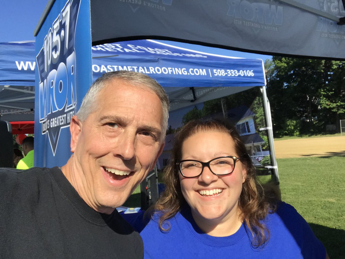 BayStateMA's tweet photo. @1057WROR @lorenandwally @ShiriSpear @NewsHopkins @HankMorse @lungboy @EternalInternPJ @BSweetserLMT when you go to the @boston25 Medford Zip Trip and see these awesom folks! #baystatema https://t.co/q17JV2rIXc