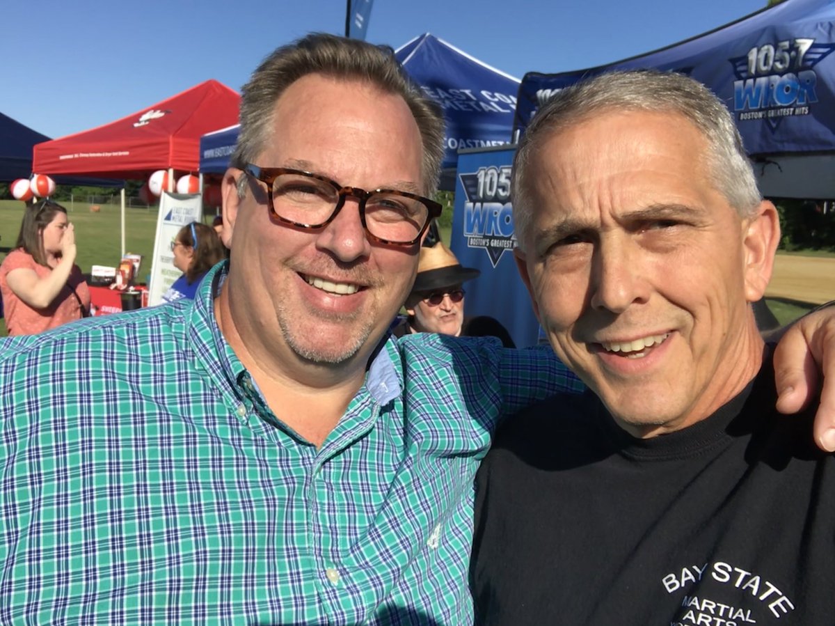 BayStateMA's tweet photo. @1057WROR @lorenandwally @ShiriSpear @NewsHopkins @HankMorse @lungboy @EternalInternPJ @BSweetserLMT when you go to the @boston25 Medford Zip Trip and see these awesom folks! #baystatema https://t.co/q17JV2rIXc