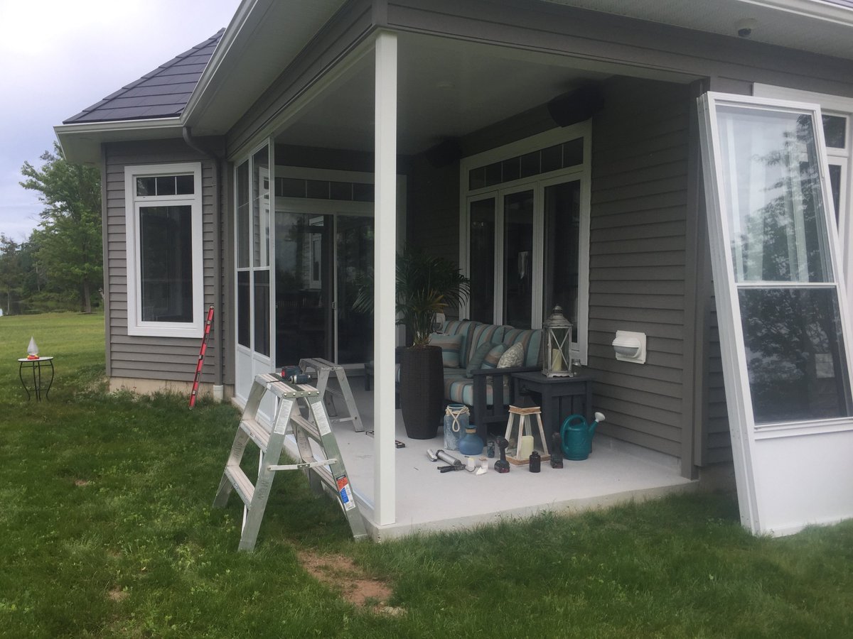 MaritimeDW's tweet photo. This customer had us close off this area while keeping it open to plenty of natural light. A great job by our installation team! https://t.co/04PWng2WtN