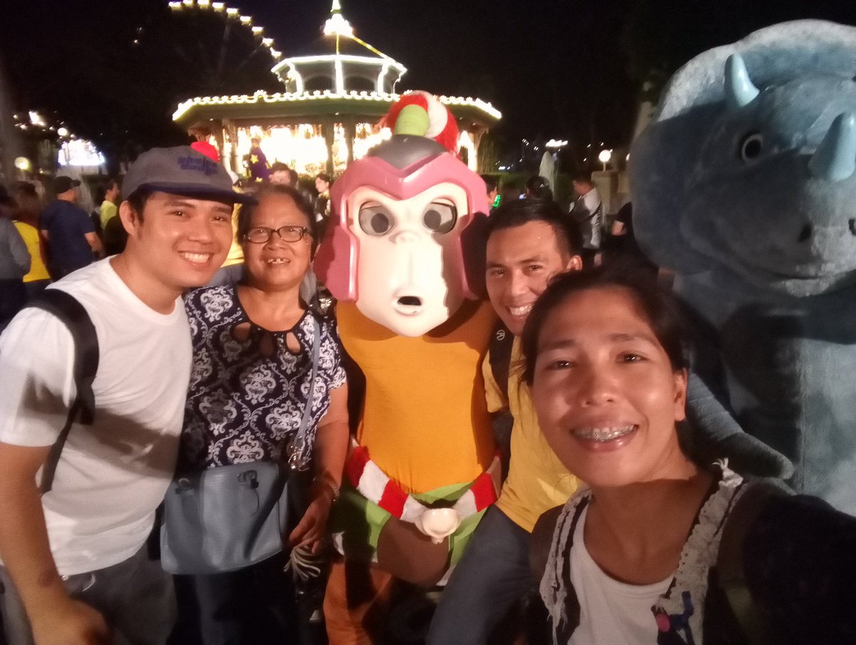 duterte_jaja's tweet photo. Extreme rides and day with the fam..😰😵, yayyks!!! https://t.co/5F65hZwZgw