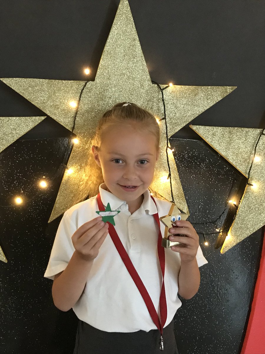 CaldiPrimary's tweet photo. #CommunityChampion for showing how to be a #5StarLearner in our community #proud #oneAET @AETAcademies https://t.co/ykBlu2jHEC