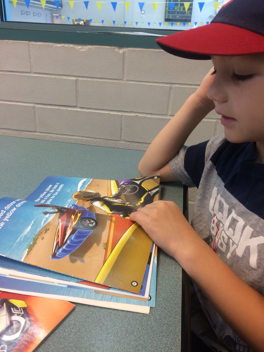 nysun25's tweet photo. Getting his reading minutes in. 📚 @SLCSpearson @SLCS_Mullins #pearsonreadingchallenge https://t.co/FGM5jHuch4