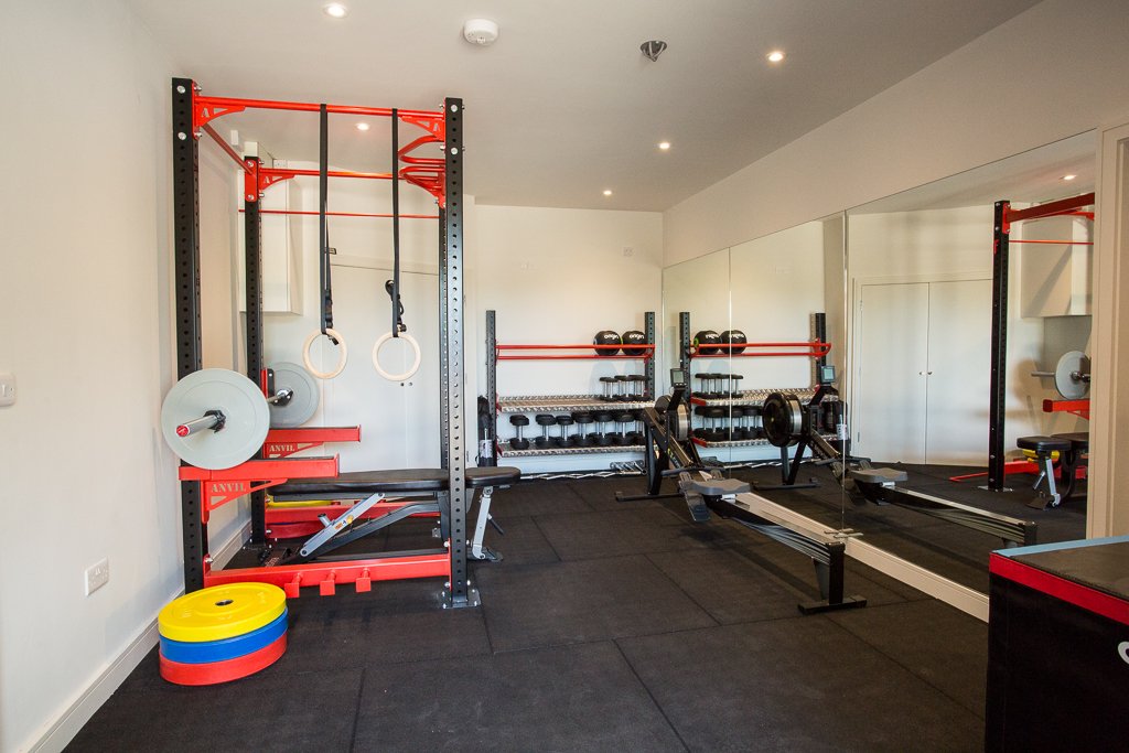 Garage conversion creates gym... Click on link to see this exciting project. colbranwingrove.co.uk/projects/resid…