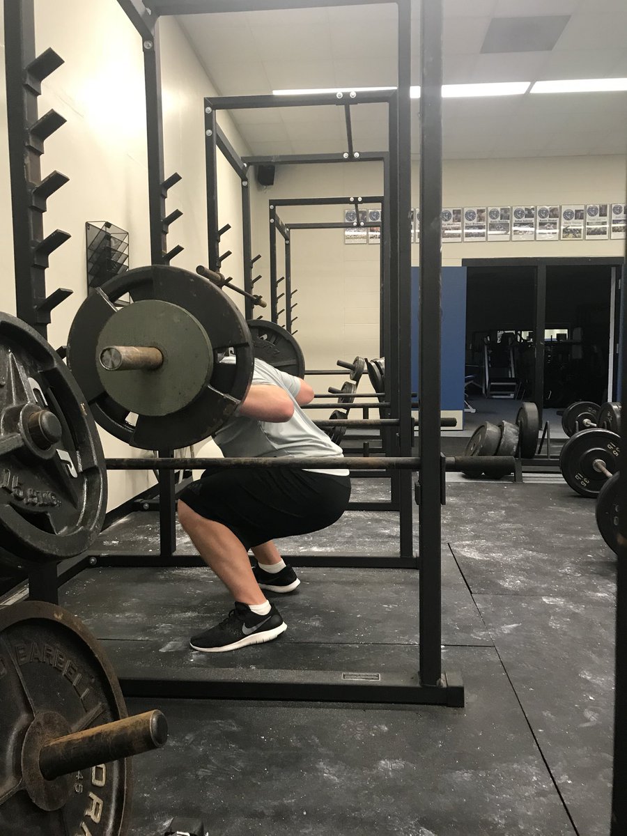 BdevilStrength's tweet photo. Lifter of the Week goes to Senior multi sport athlete Anton LeBeque! This guy pushed, pressed, and pulled some heavy weights this week! Look for him on the football field and throwing rings this 2018-19 season. #NEEDSmoreCHALK #ROARSwithHEAVYweight #LeadBYexample https://t.co/upPABQRmuE