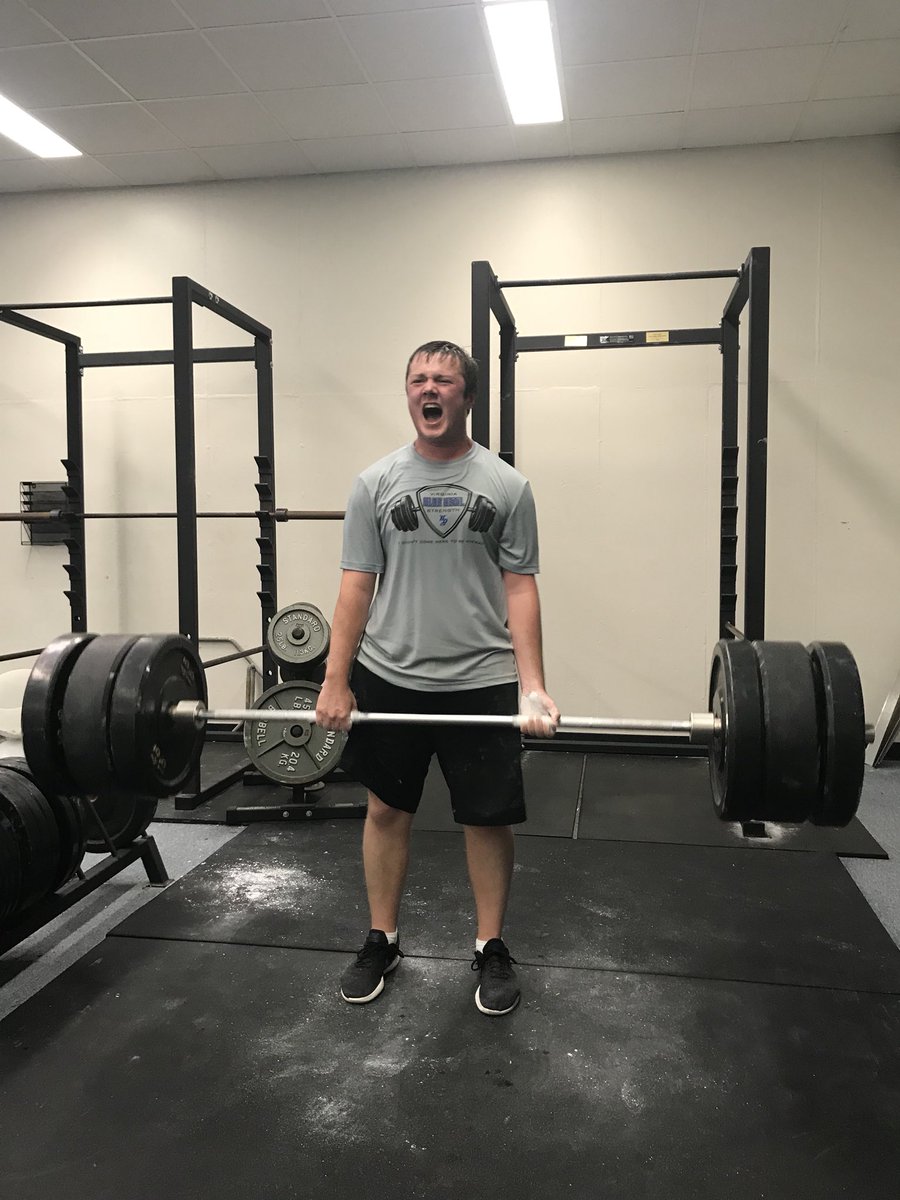 BdevilStrength's tweet photo. Lifter of the Week goes to Senior multi sport athlete Anton LeBeque! This guy pushed, pressed, and pulled some heavy weights this week! Look for him on the football field and throwing rings this 2018-19 season. #NEEDSmoreCHALK #ROARSwithHEAVYweight #LeadBYexample https://t.co/upPABQRmuE