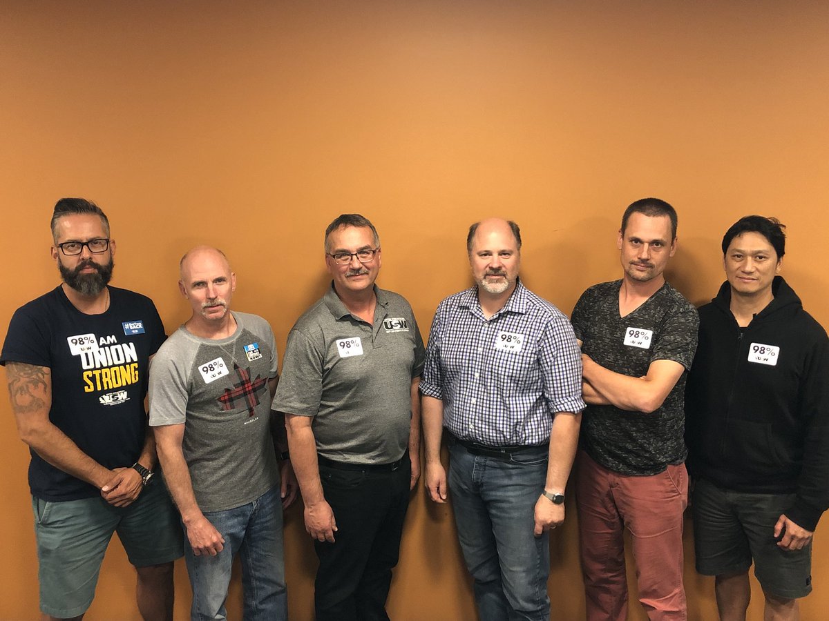 local1944unit60's tweet photo. Your Bargaining Committee .. #Fightingforyourfuture #FairContractNow #Unit60 #USW #Local1944 #GotYourBack #UnionStrong #InSolidarity #Unity #StandUpFightBack #ShawVancouver #ShawSurrey https://t.co/RNAAOz1f90
