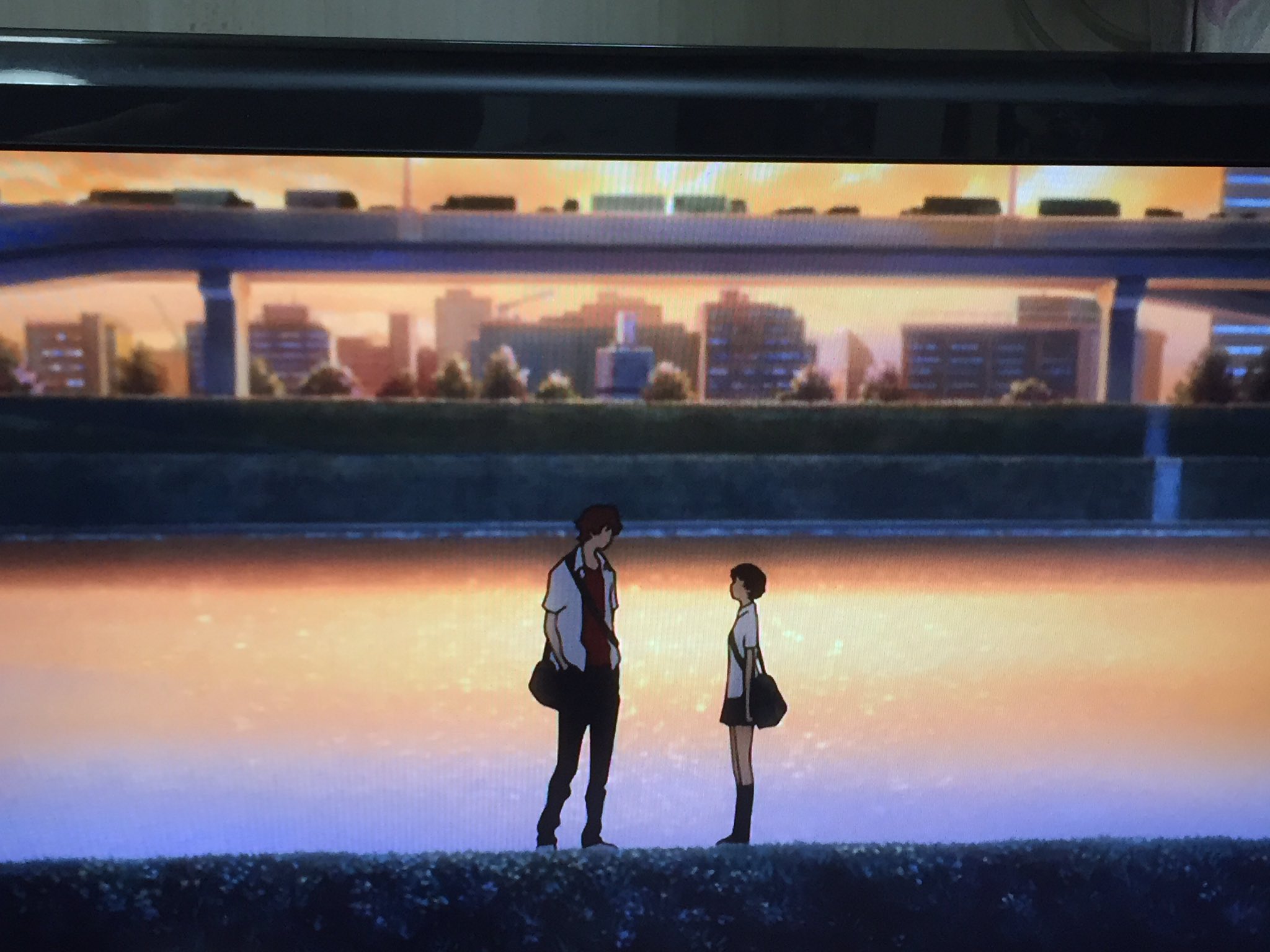 みずれ 何回も見てるんだけどな 何回も泣いちゃうんだな せつないんだな 空の描写とかほんとにきれい 時を かける少女 未来で待ってる 私の未来では誰も待ってなかったな笑 T Co Fzoxmtsy6z Twitter