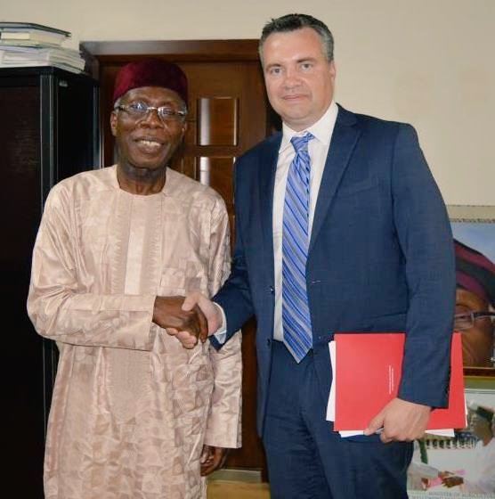 AuduOgbeh's tweet photo. Yesterday in Abuja, I had a meeting with the Deputy Director, Agricultural Development @gatesfoundation, Tom Kehoe. We discussed our State Partnership for Agriculture programme &amp; the impact so far; and new focus on livestock, M&amp;E, policy alignment etc. for greater effectiveness. https://t.co/fizcJ1Z2zi