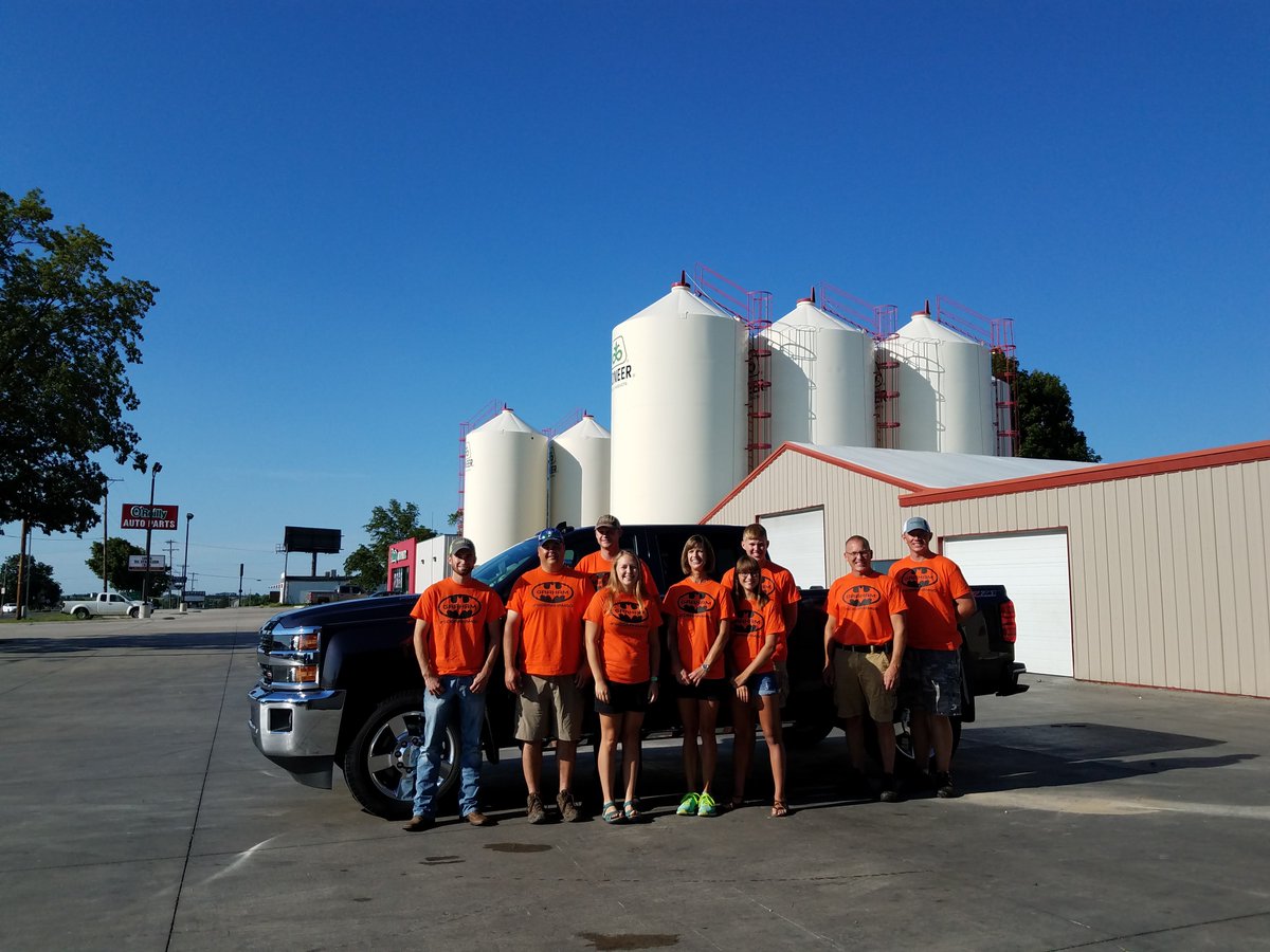 PedersonSeed2's tweet photo. We are wearing our orange today in support of our favorite superhero, Graham Olson! We are SO proud of how strong and brave he has been through this whole journey! #GoGrahamGo #ChildhoodCancerAwareness #standuptocancer #superhero @JeremyOlson12 https://t.co/wDPwd9DKu7