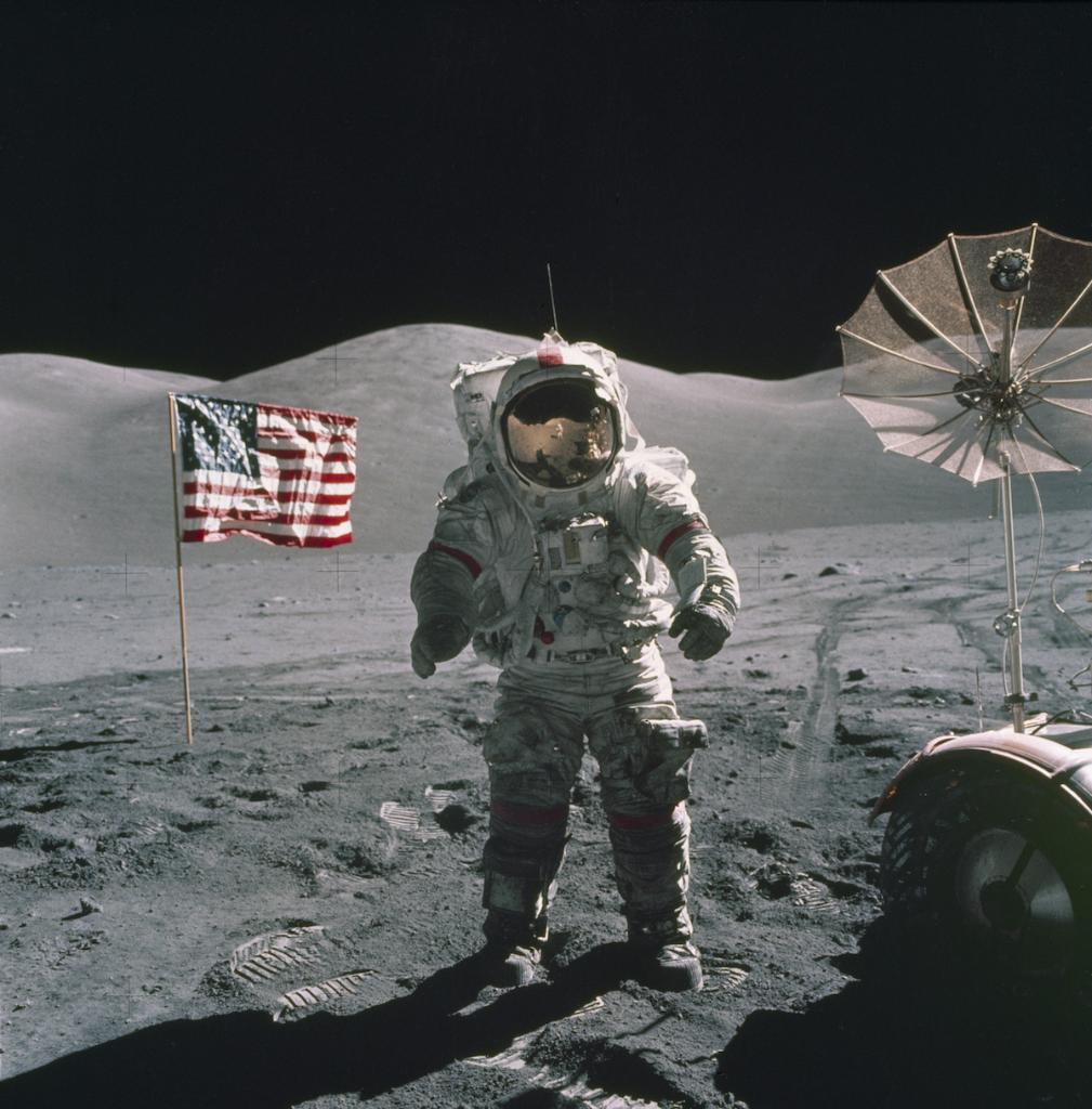 LearnWithNASA's tweet image. Happy #MoonDay! Today we celebrate the anniversary of the 1st lunar landing. But, can you name the LAST person to leave footprints on the moon? Here&apos;s a hint --&amp;gt; 🐑+👖   (⭕️- cle) + N + ( 🐜- t) 
Check your answer &amp;amp; learn about all of the moon-walkers at moon.nasa.gov/about/who-has-…