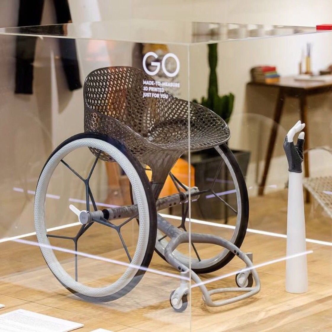 DesignApplause's tweet photo. #fbf @benjaminhubert1's london studio @layer_design's #3Dprinted wheelchair @ClerkenwellLDN #cdw16 https://t.co/muOlGMVi5R