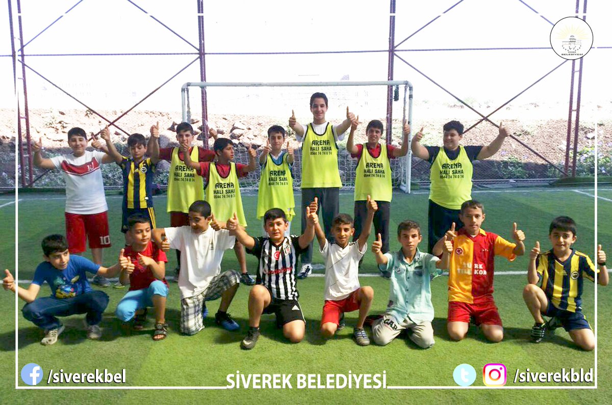 Siverekbld's tweet photo. Kardeşliğin, dostluğun ve paylaşmanın en güzel örneklerinin yaşandığı yaz okulumuzda gençlerimizin sosyal ve fiziksel yönden gelişimlerine katkıda bulunmak, kardeşliğin sporla buluşmasını sağlamak için bugün ki rotamız halı saha müsabakası ⚽️ @erolkaya_ist @ResulYilmaz63 https://t.co/DwMfOgODp6