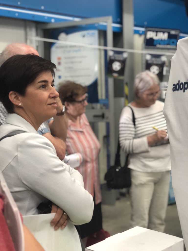 circlebox1's tweet photo. Aujourd’hui s’est tenue la conférence de presse qui s’est déroulée à Pum Plastique- Châteaubriant. Nous avons présenté notre projet à la presse. Vous aurez rapidement des nouvelles de nous dans les journaux ! @circlebox1 #chooseyourbox https://t.co/7pZ3IoLNIx