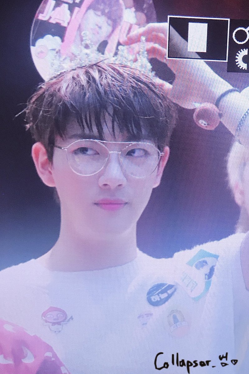 Collapsar_Beom's tweet photo. 180720 목동 팬싸

9912💕

#지범 #골든차일드 
#JIBEOM #Golden_Child https://t.co/ixAP2lFZcD