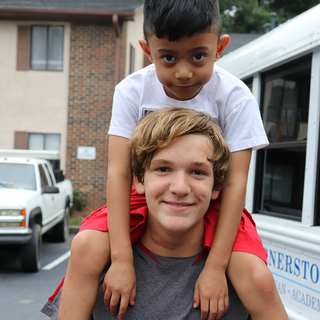 PCBStudents's tweet photo. We had an incredible time this week, serving our community and growing closer to Jesus at the ATL Mission Trip! #pcbstudents #missiontripatl18 https://t.co/keiiemSXyL