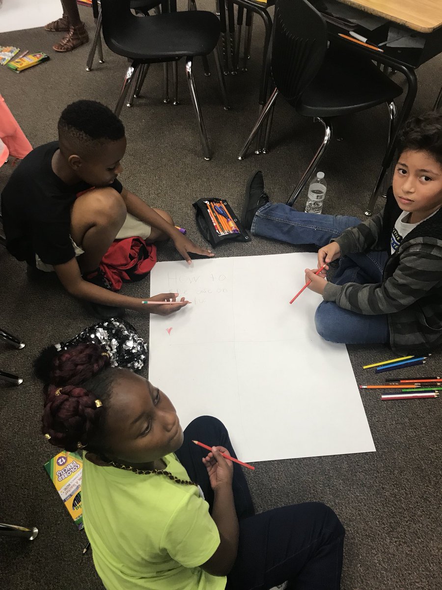 Ms_Adcock2's tweet photo. Creating advertisements to show the importance of being safe on the bus and car! #WMESROCKS #powerofthepinapple #comeonin #workinghard https://t.co/0vqei0ZSD4
