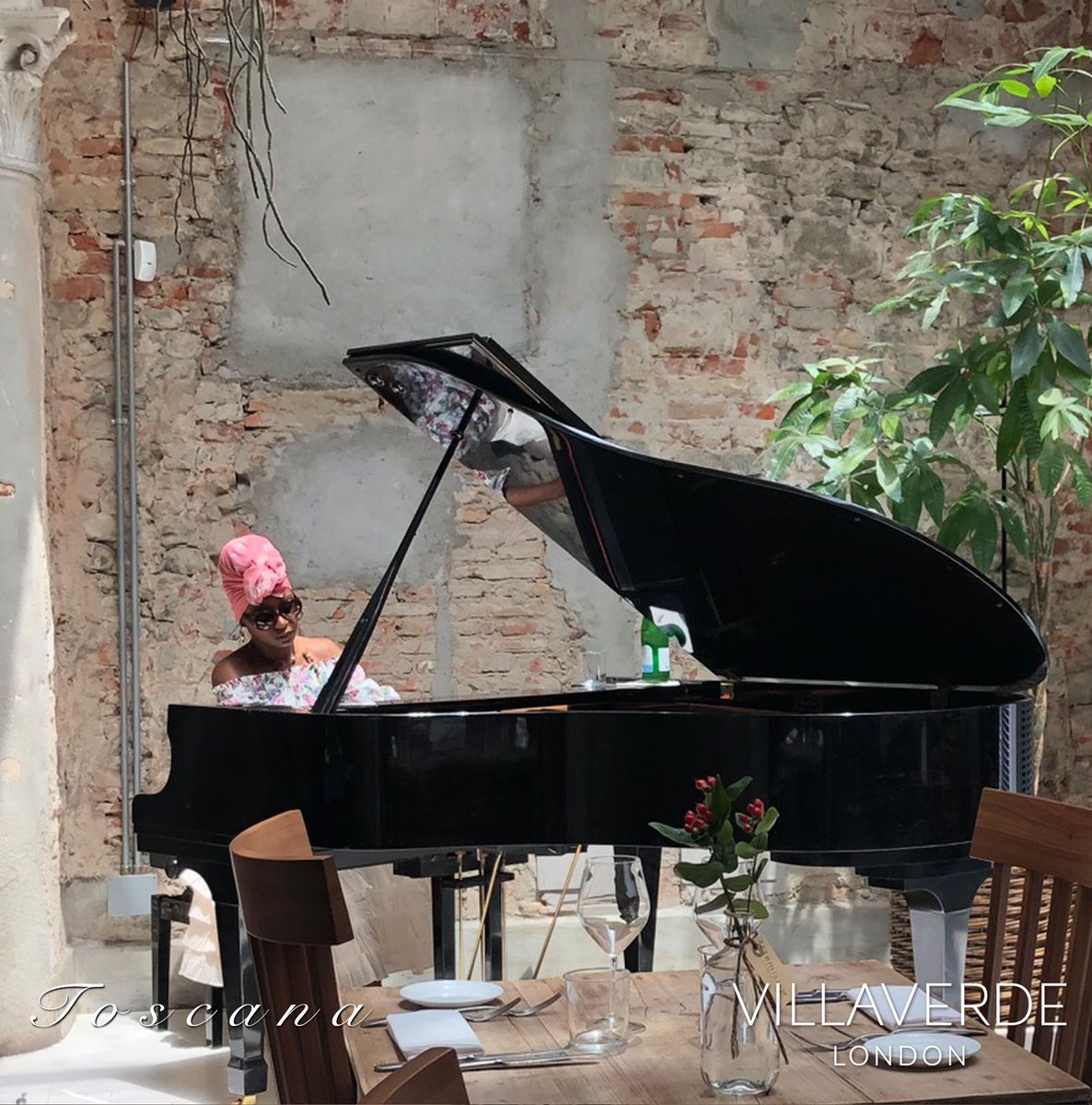 TweetVillaverde's tweet photo. FIRENZE - Culture & Lifestyle, the vibrant Florence offers everything.
#art #culture #history #architecture #frescos #tuscany #colour #mood #vibes #italianlandscapes #italy #evening #italia #traveling #travel #wine #food #sun #instagood #instavibes #US #verandamagazine https://t.co/bVWteUJhgN