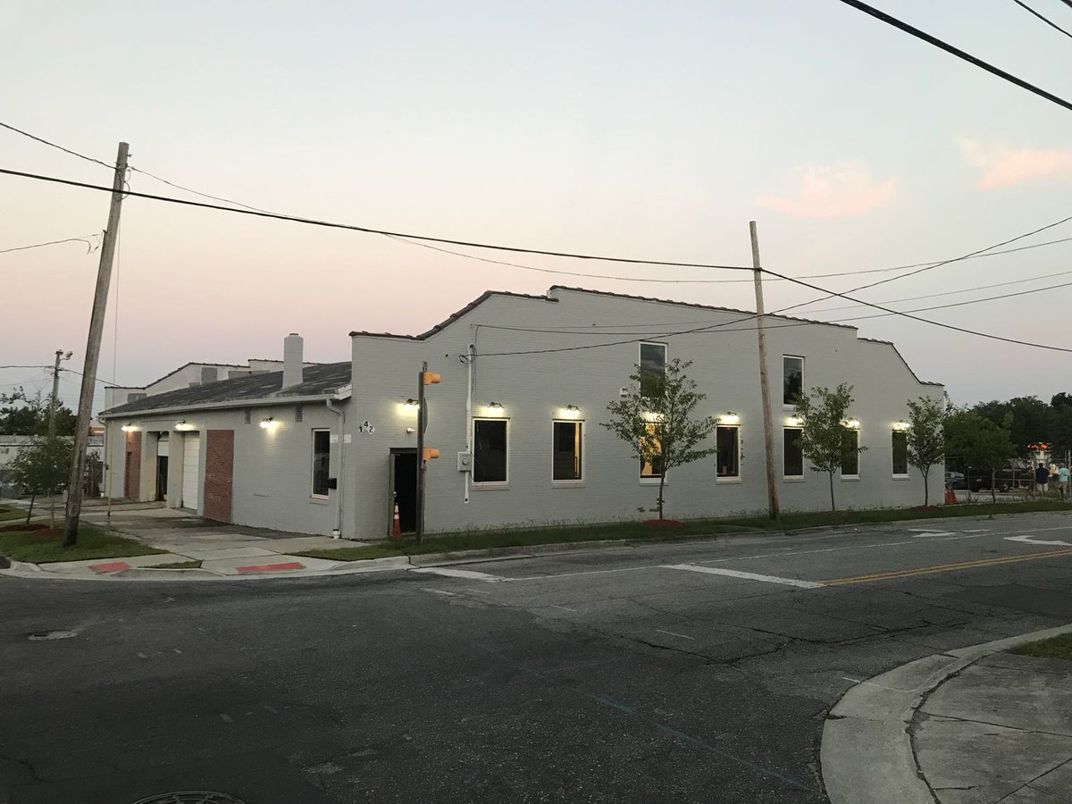 TidewaterBrews's tweet photo. She's a diamond in the rough...we appreciate all your support while we polish her up!! Cheers 🍻 #TideWaterBrewCo #localbusiness #craftbeer #wilmingtonnc #ilm #sodapopdistrict #beforeandafter https://t.co/Hkn8HhBoFT