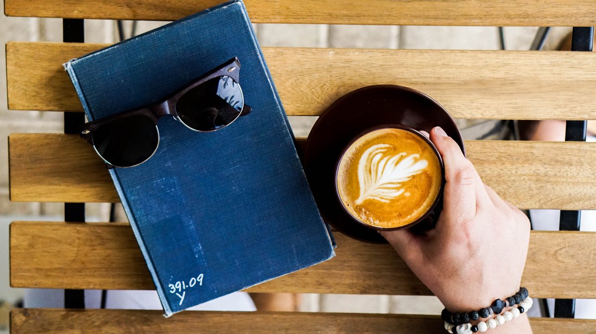 It's hot, it's bright out. 
Don't get caught without some #woodensunglasses --> ellabing.com/collections/al…