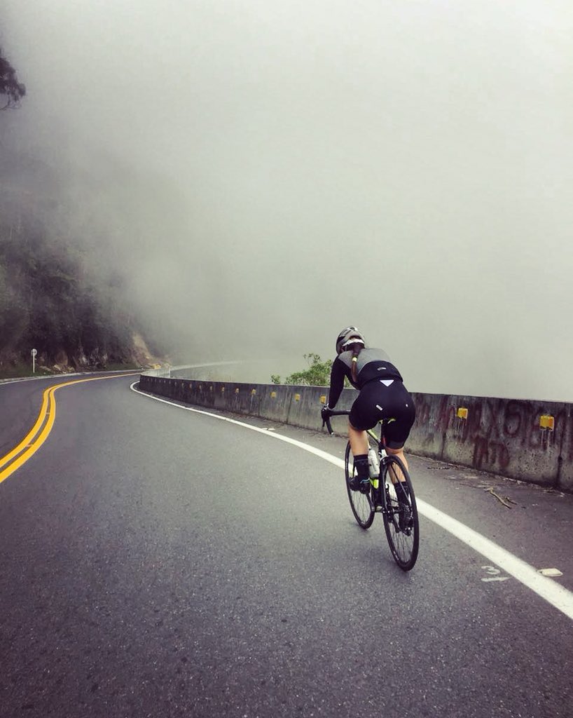 PaoRodriqz's tweet photo. Viviendo el #TDFxESPN desde el picacho #ColombiaTierraQuerida @victorhugopenag https://t.co/1f3AaO3orM