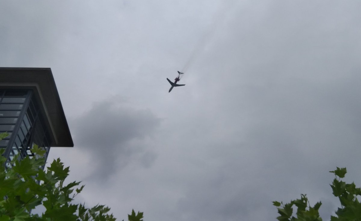 We are at the  <a href="/FIAFarnborough/">Farnborough Airshow</a> #airshow. They are a lot lower than they look!