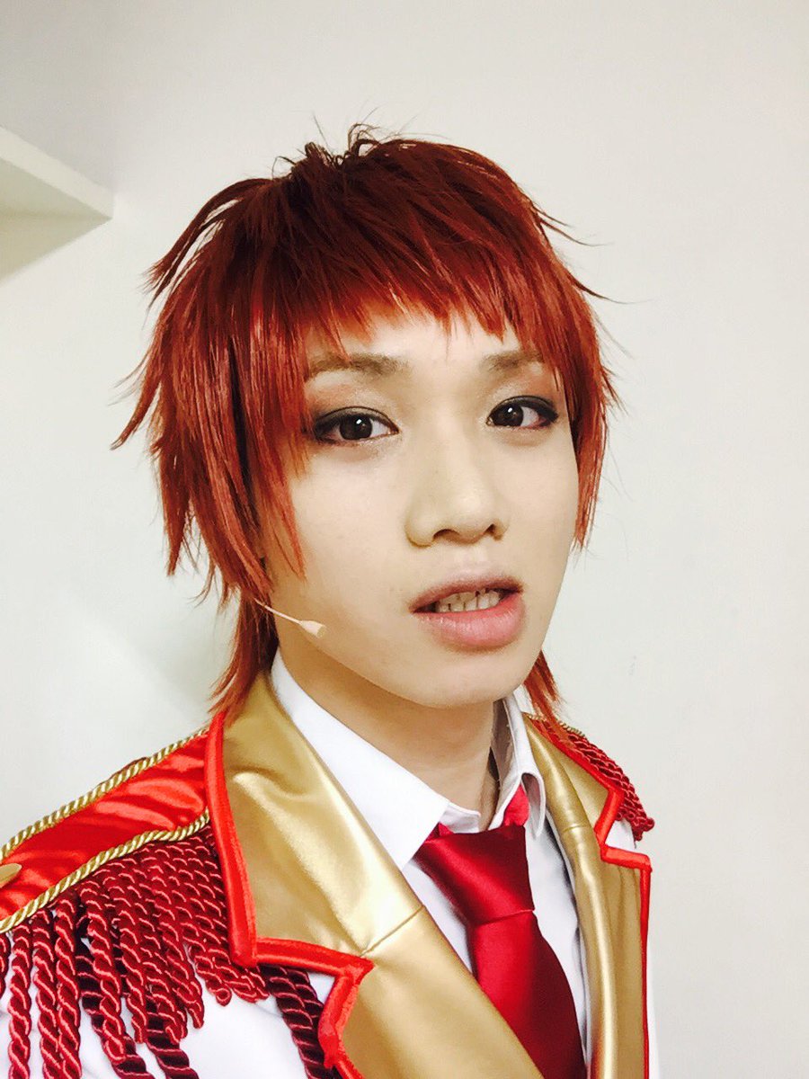 植田圭輔 今日が終わるその前に 八田美咲誕生日おめでとう 最高の一日になりましたか スケボーの必殺技はバッチリ決まりましたか 今日も吠舞羅を愛していますか 大好きだぜ切り込み隊長 これからもずっと