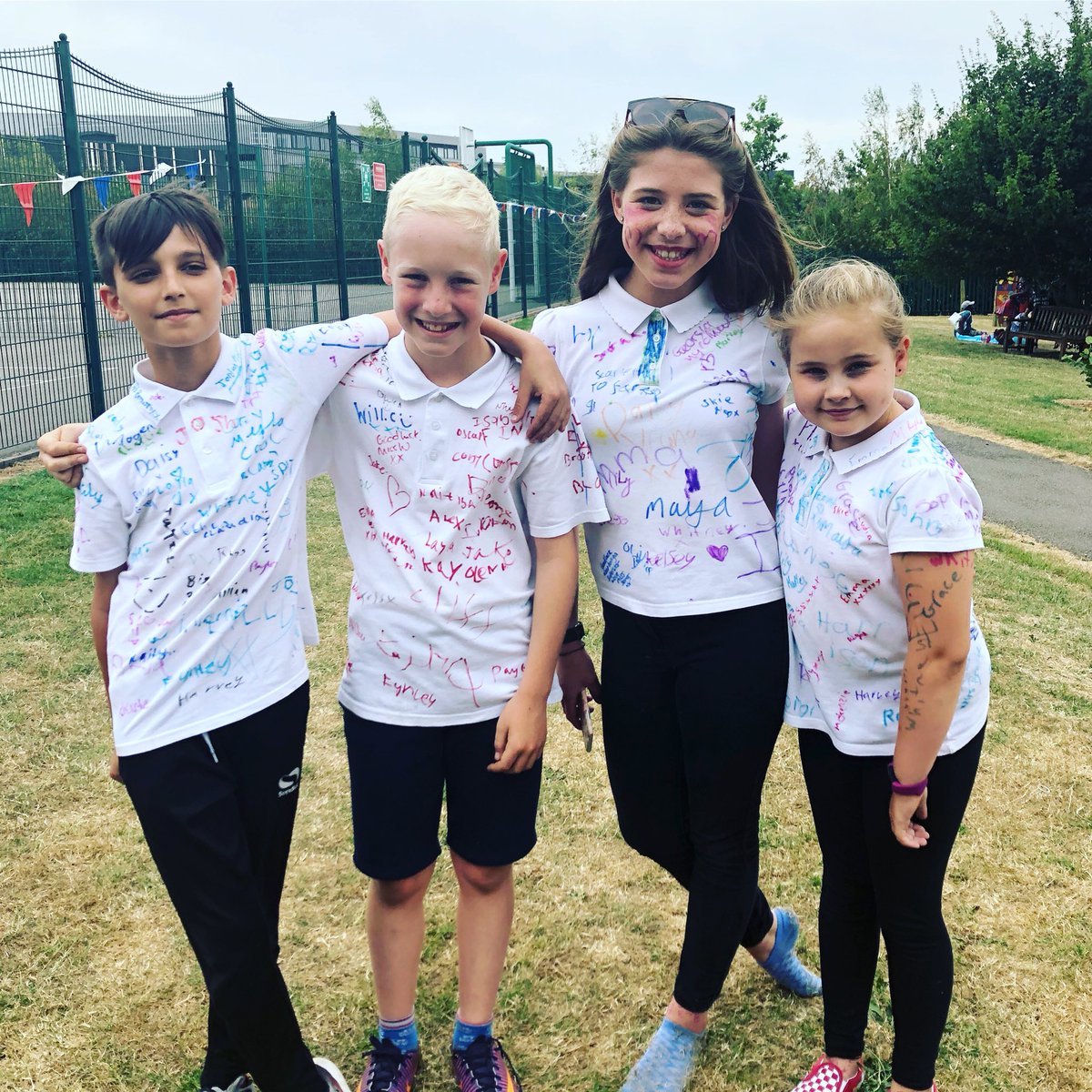 musgrave6's tweet photo. Schools out  🎓  
So long @WMPrimaryY6 ❤️ 
Wishing everyone an incredible summer of fun ❤️ we will miss you all @WMPrimary #picnicinthemeadows https://t.co/sRXWv21lzg