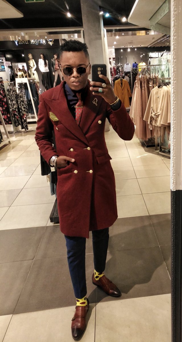 AON_Owen's tweet photo. Plz rt show some love. moving to Jozi beginning of September i need new everything, photographers, clients, fabric stores, friends, assistant skilled and nonskilled, Thank you. Enkosi. im so excited but yet a lil nervous 🙏 everything styled and made by me. first frame is me. https://t.co/i0LnqW9O6E