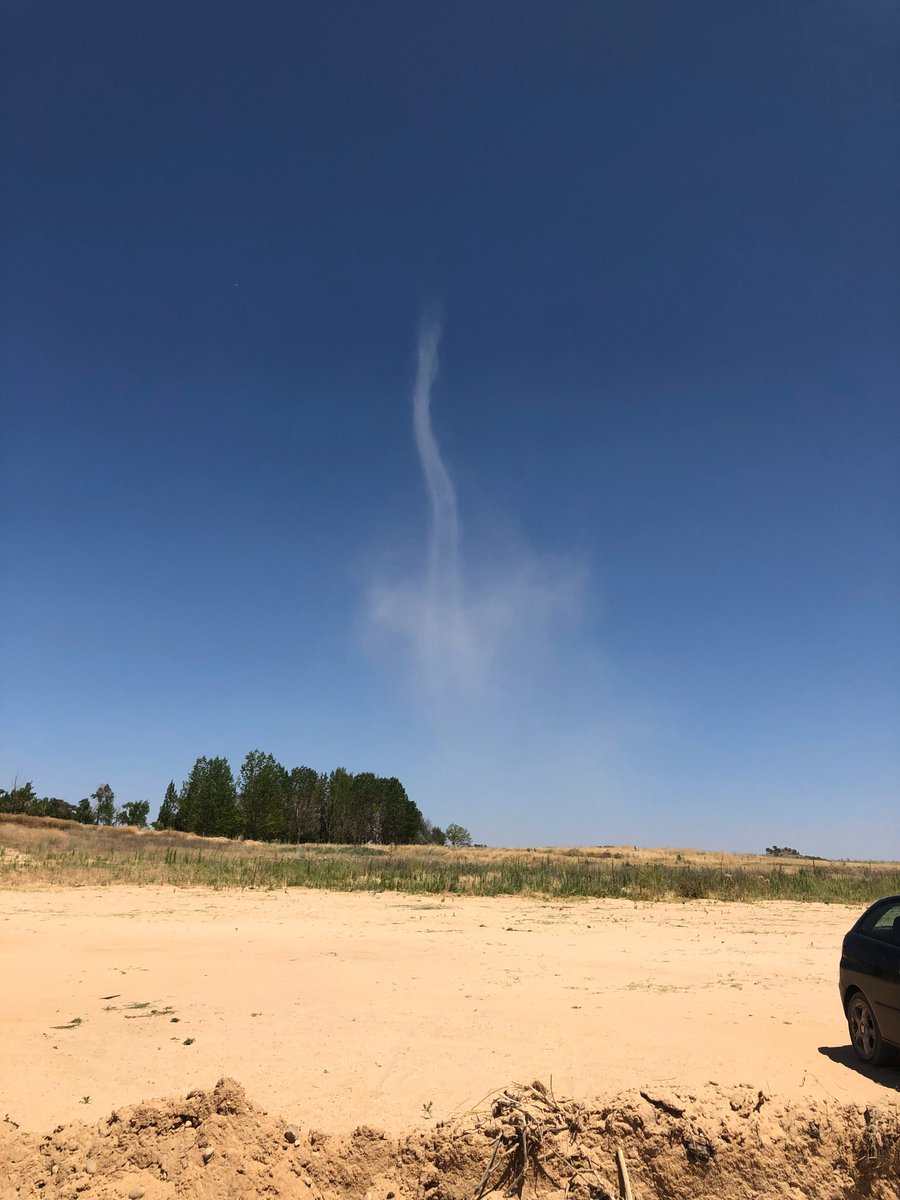 kitersCKSC's tweet photo. TORNADO
Alarcon hoy a medio día.
Playa emocio https://t.co/2xKtKZrsrC
