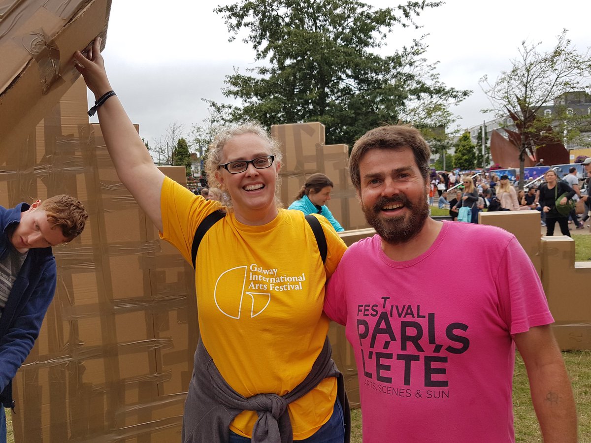My human minder with #OlivierGrossetete, the man behind the miracle that is #ThePeopleBuild.
<a href="/GalwayIntArts/">Galway International Arts Festival</a> 
<a href="/Crafty_Academic/">TheCraftyAcademic</a>
#publicart #volunteering