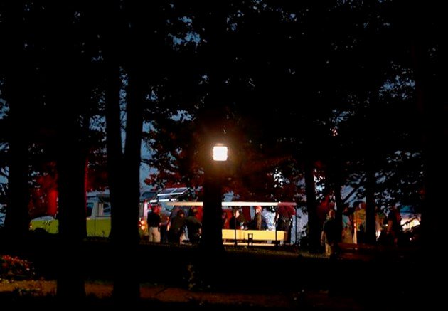 Divers hunt for 4 after Missouri duck boat sinks, killing 13.  ottawamatters.com/world-news/div… https://t.co/FNV6N3PoAE