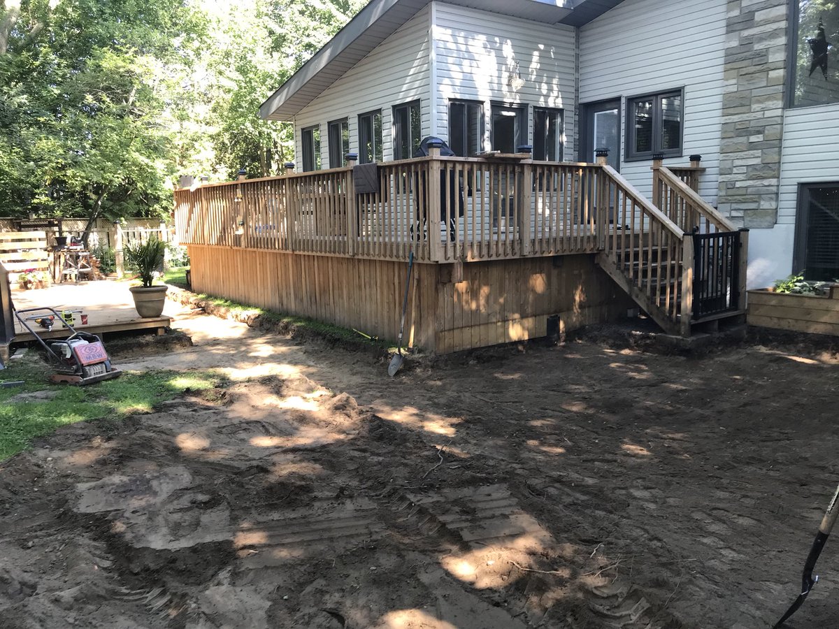 BrentKal's tweet image. Been some digging going on the last 24hrs. New brick patio and path coming soon. Looking forward to enjoying a morning coffee with the view of less grass to cut. #BackYardProject
