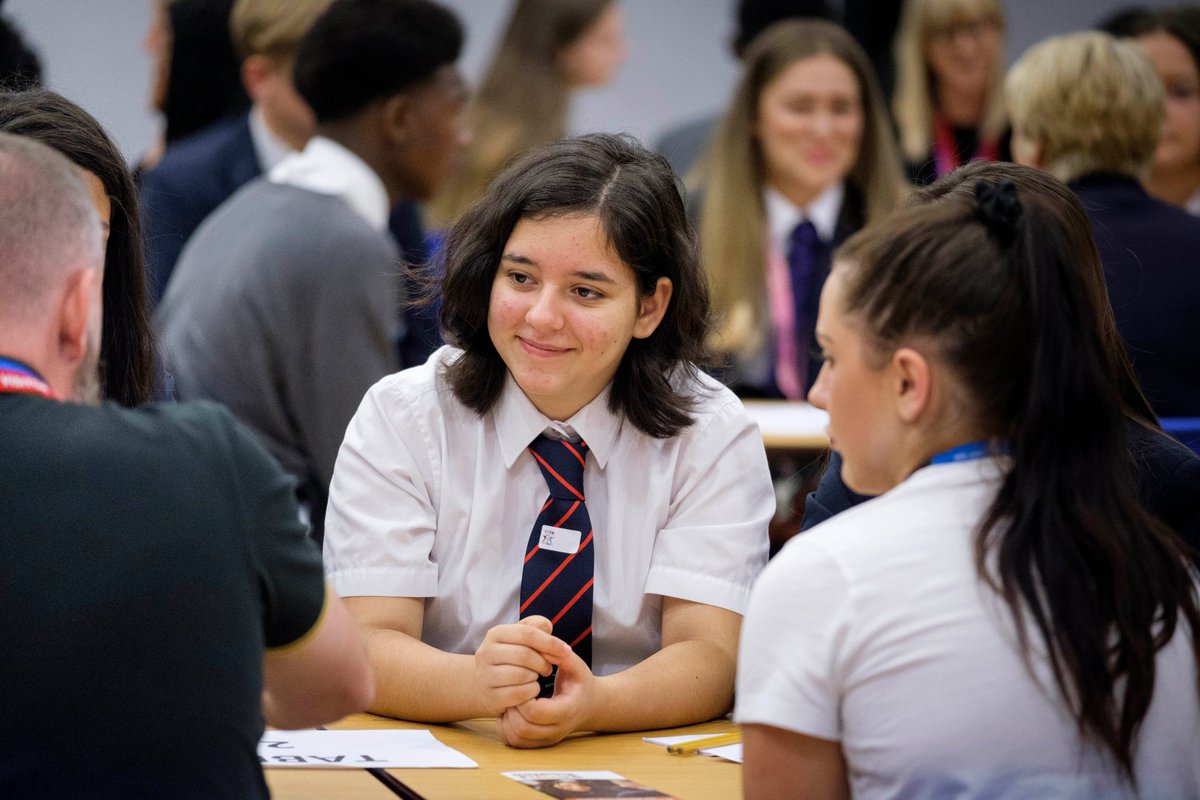 InspiringTF's tweet photo. A huge thank you to all the inspirational NHS volunteers who joined us @TEMAcademy on Tuesday to celebrate #NHS70 by introducing the students to the wide range of careers available in the NHS. You can read the full story and sign up to join them here: https://t.co/3d3yY345ua https://t.co/A4HJyHZIOb