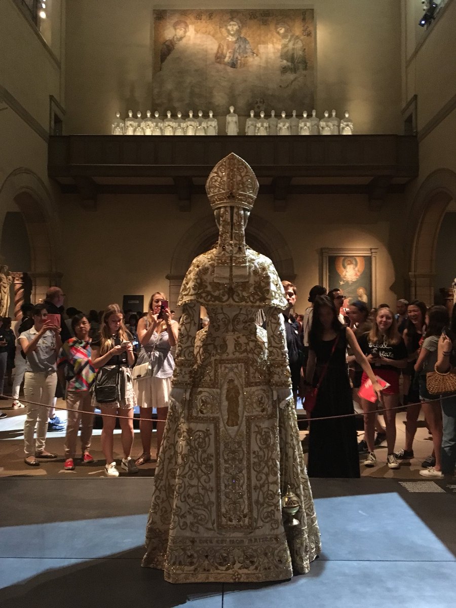 FGIDC's tweet image. We finally made it to the @metmuseum for Heavenly Bodies: 
Fashion and the Catholic Imagination. This exhibit truly blew us away. Exquisite designs, attention to detail, carefully crafted ambiance ... this exhibit was the whole package. #nyc #metmuseum #fashion #heavenlybodies