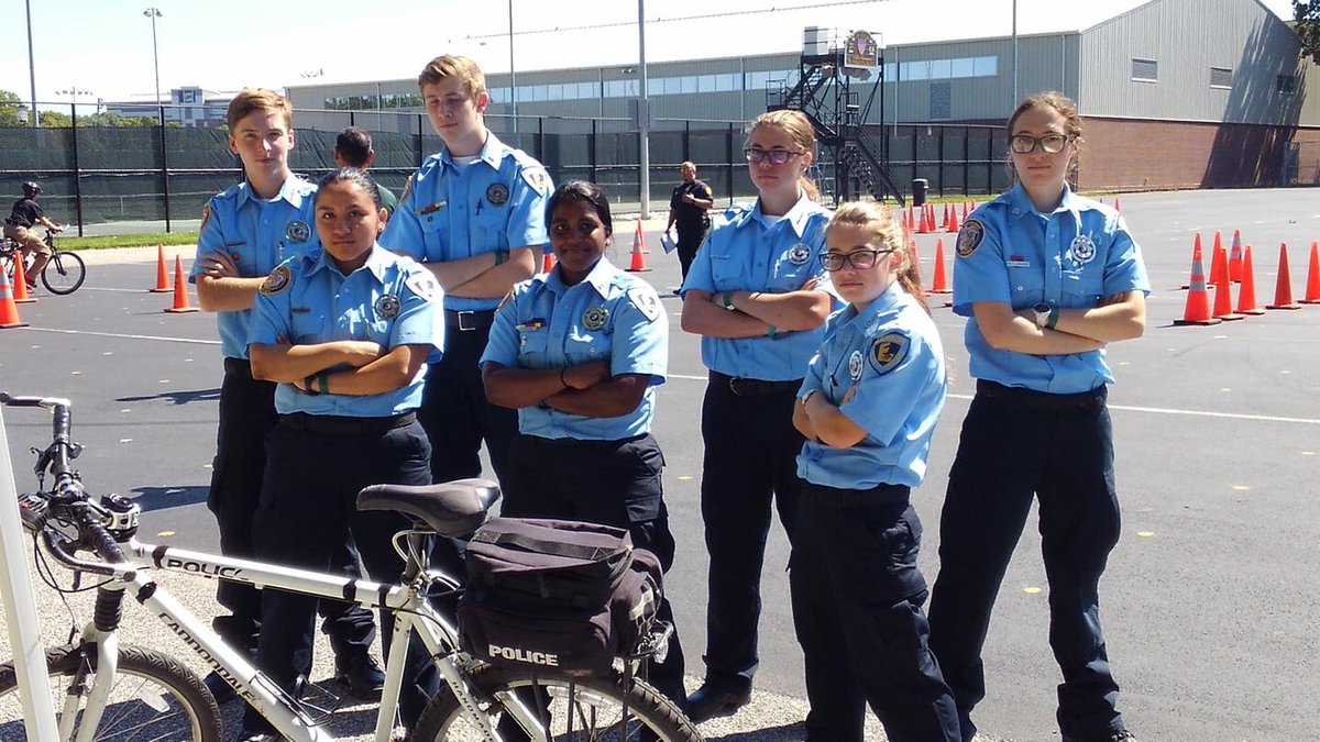 madisonpolice's tweet photo. MPD Explorer Post 911 representing well at the 2018 National Law Enforcement Exploring Conference
#GameTimeFace
#NLEEC https://t.co/KYpsBSlXV0