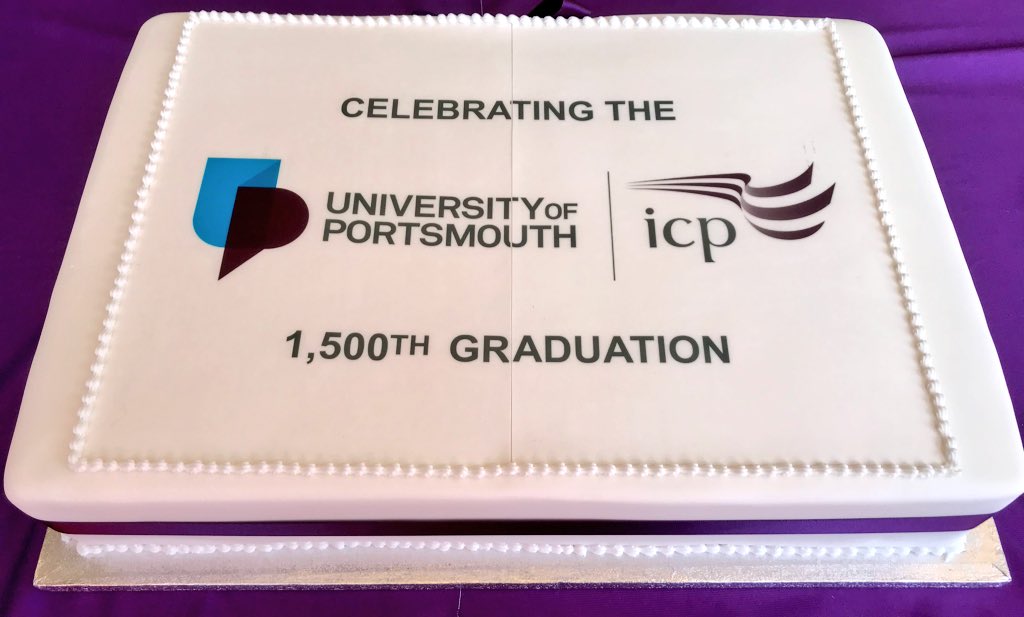 bmehtaUK's tweet photo. Had a great time with @ICPstudents this afternoon when I joined them for their celebration event πΎπ₯π held to mark their 1500th @portsmouthuni graduate! π¨πΌβππ©π»βπ #uopgrad18 #GreatCake π° #UoPGlobal #WeAreGlobal https://t.co/B1sNUqrZKh