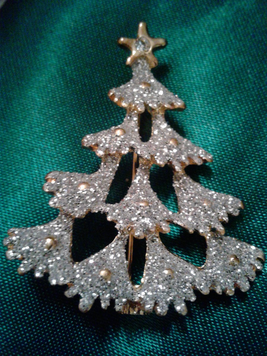 Kat 1711 On Twitter Check Out My Vintage Christmas Tree Pin Druzy Dazzle Just Listed More Fabulous Pieces From Estate Sale Check Out My Finds On Ebay Https T Co Tiraai3dpr