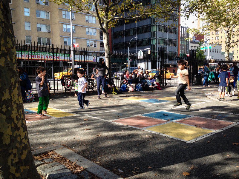 Let's make our cities safer places to live, work and play - by planting more trees ow.ly/R4m530l1YKh