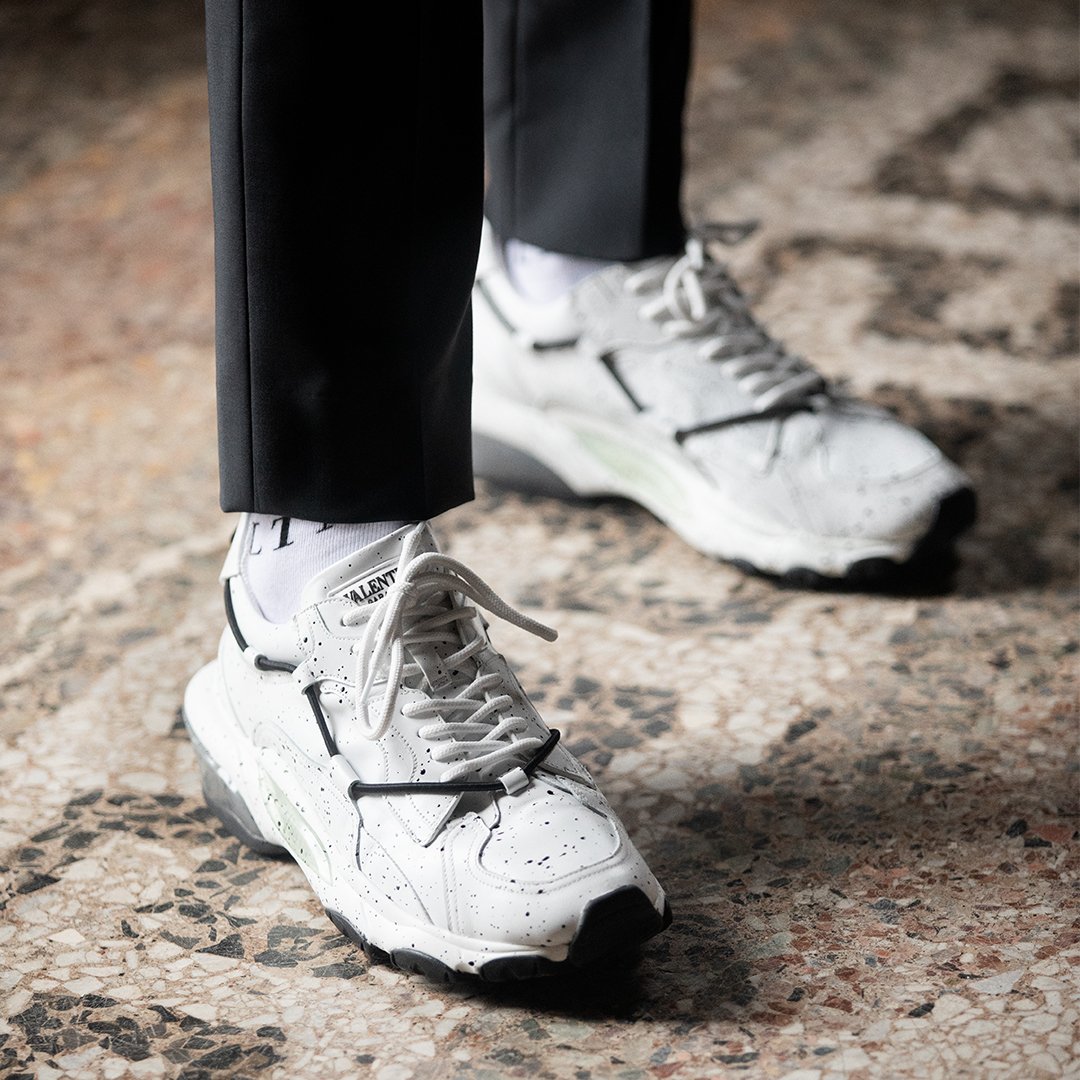 2022年限定カラー valentino 18aw バウンススニーカー | vendee