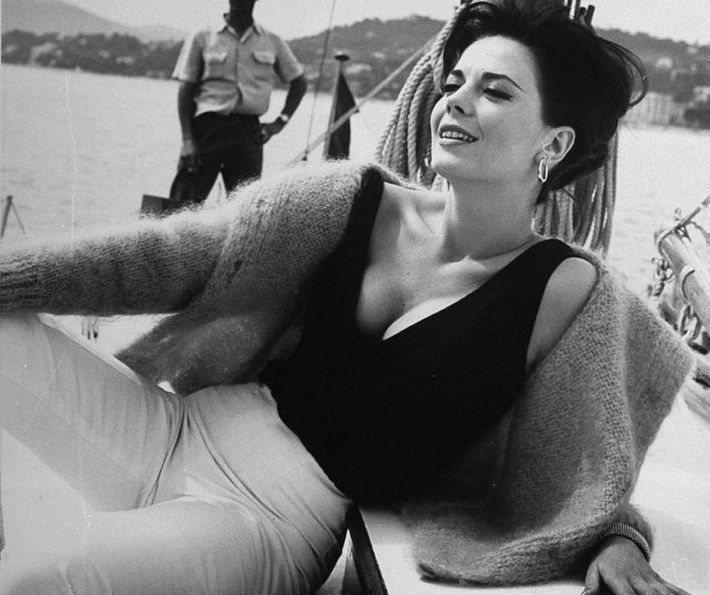 HAPPY BIRTHDAY to Natalie Wood, child star and Hollywood icon!  